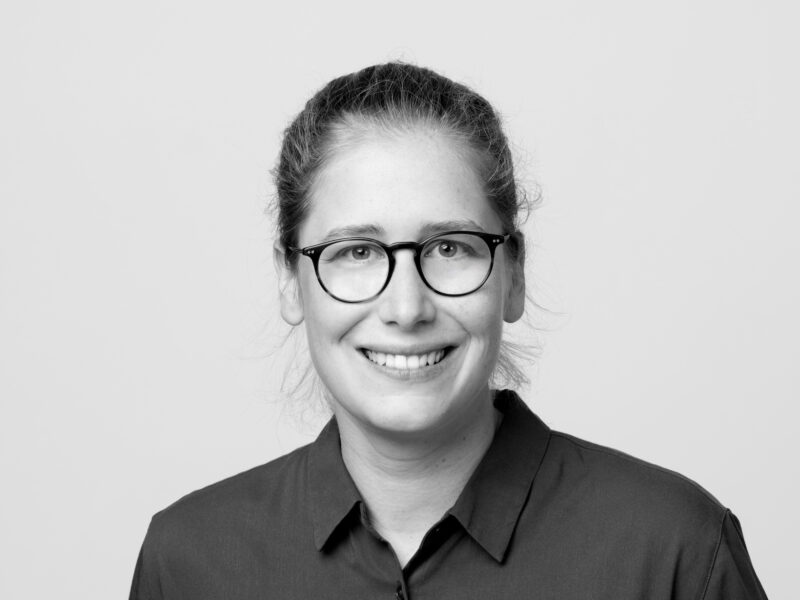Portrait Lisa Diggelmann, Gemeinderätin SP Kreis 10, Vorstand Baugenossenschaft BEP, Betriebsökonomin