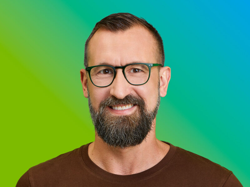 Portrait Nicolas Cavalli, GLP Co-Präsident und Gemeinderat Kreis 4&5, Unternehmer & Berater in Versicherungsmedizin